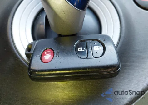 2011 Toyota Prius Four z USA, uszkodzony, nr VIN JTDKN3DU9B1414738